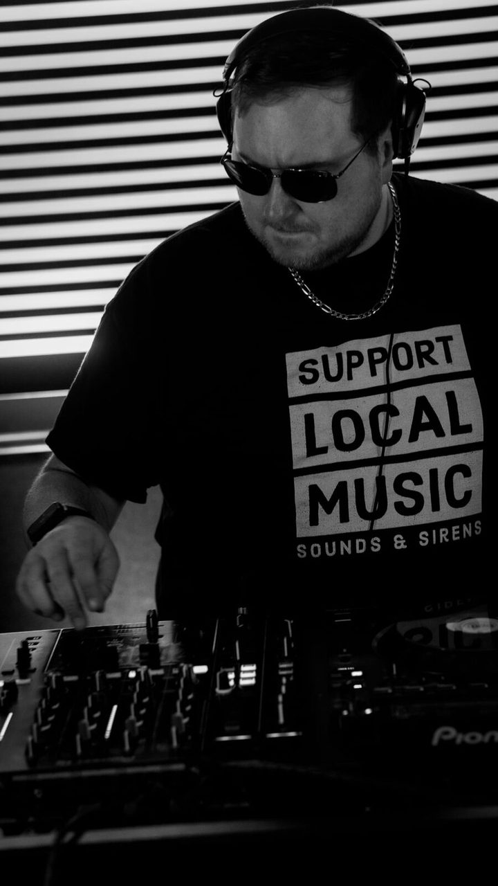 Support local music